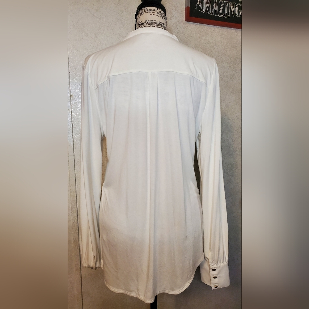 White House Black Market Cream Ruffle Button Blouse Size:M - Picture 4 of 7